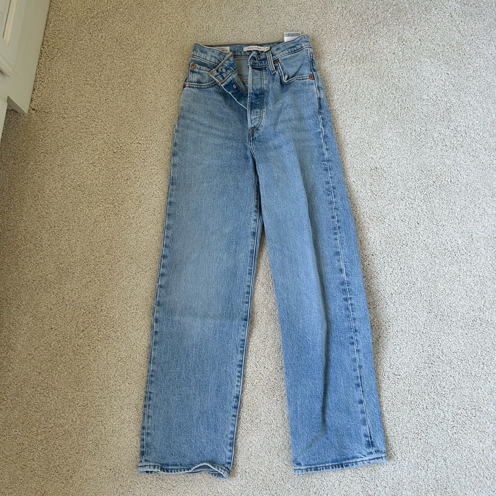 Levi’s ribcage straight jeans